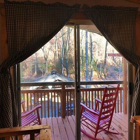 Oktoberfest Themed Cabin In Woods Stream #14 Helen Exterior foto