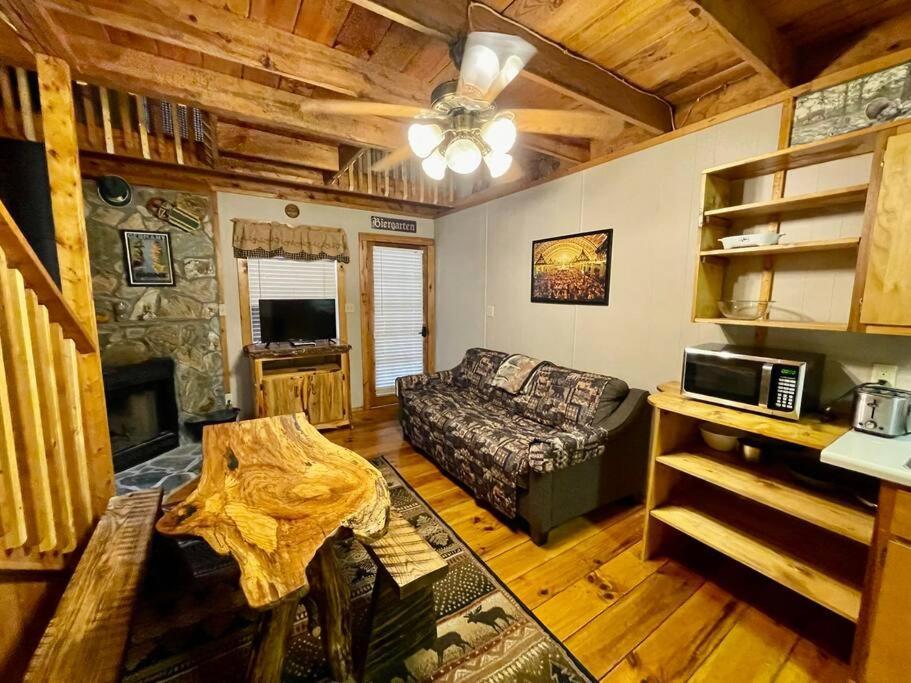 Oktoberfest Themed Cabin In Woods Stream #14 Helen Exterior foto