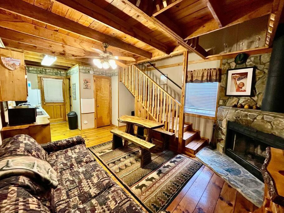Oktoberfest Themed Cabin In Woods Stream #14 Helen Exterior foto